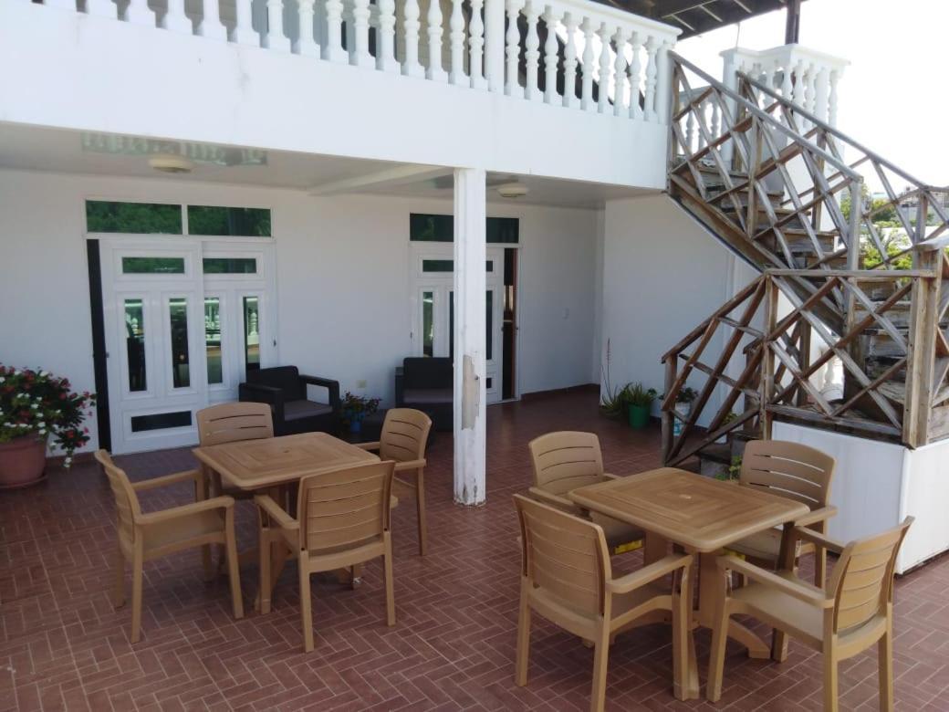 Apartamentos Turisticos Agua Luna San Andrés Exterior photo