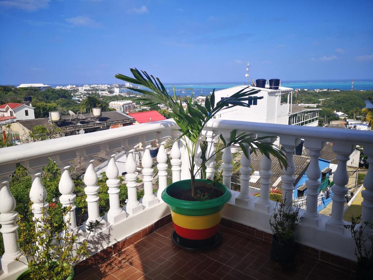 Apartamentos Turisticos Agua Luna San Andrés Exterior photo